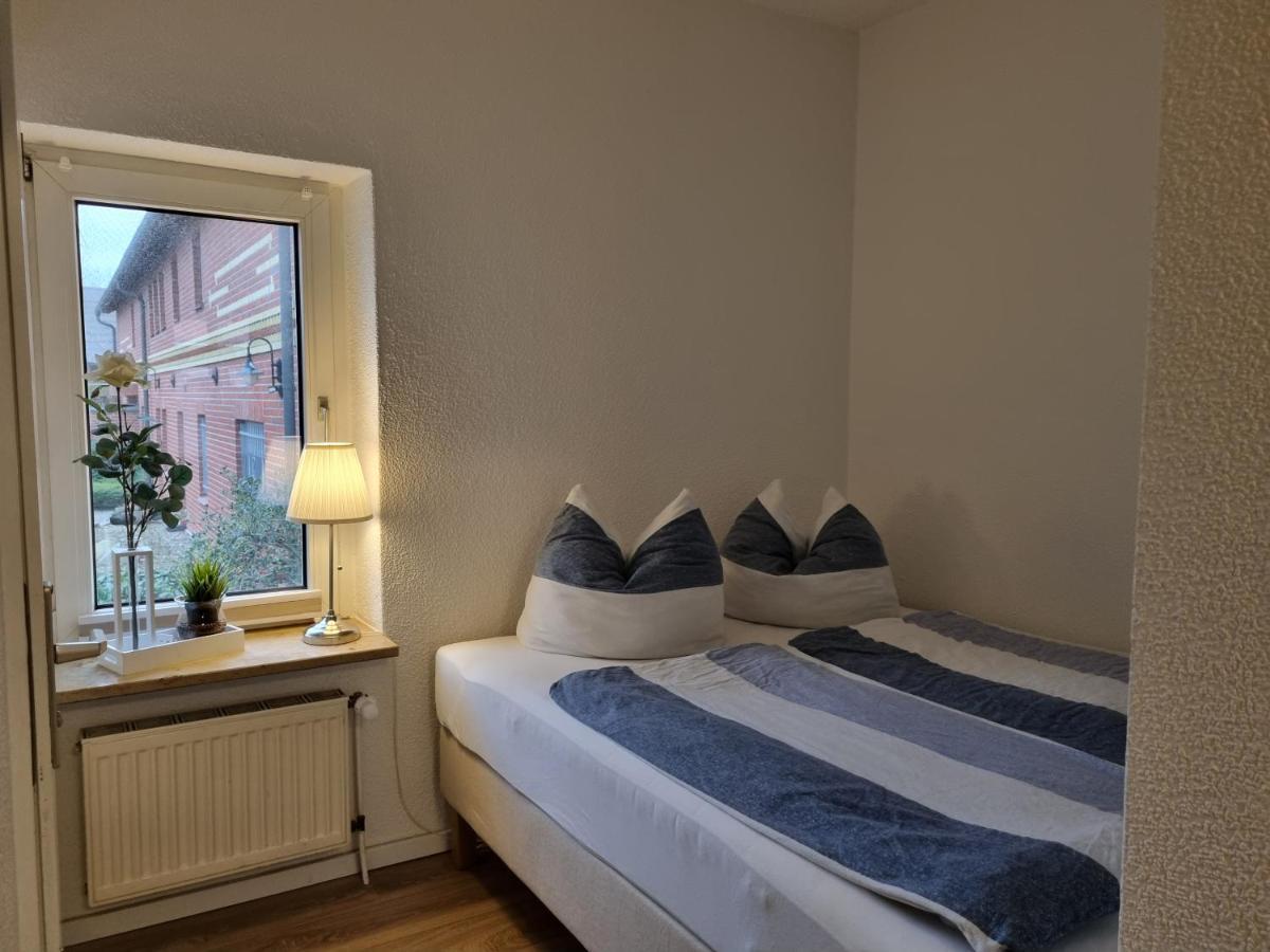 Ferienwohnungen Springer In Schoenefeld Ot Grossziethen Div Apartments Fuer Bis Zu 6 Personen Εξωτερικό φωτογραφία